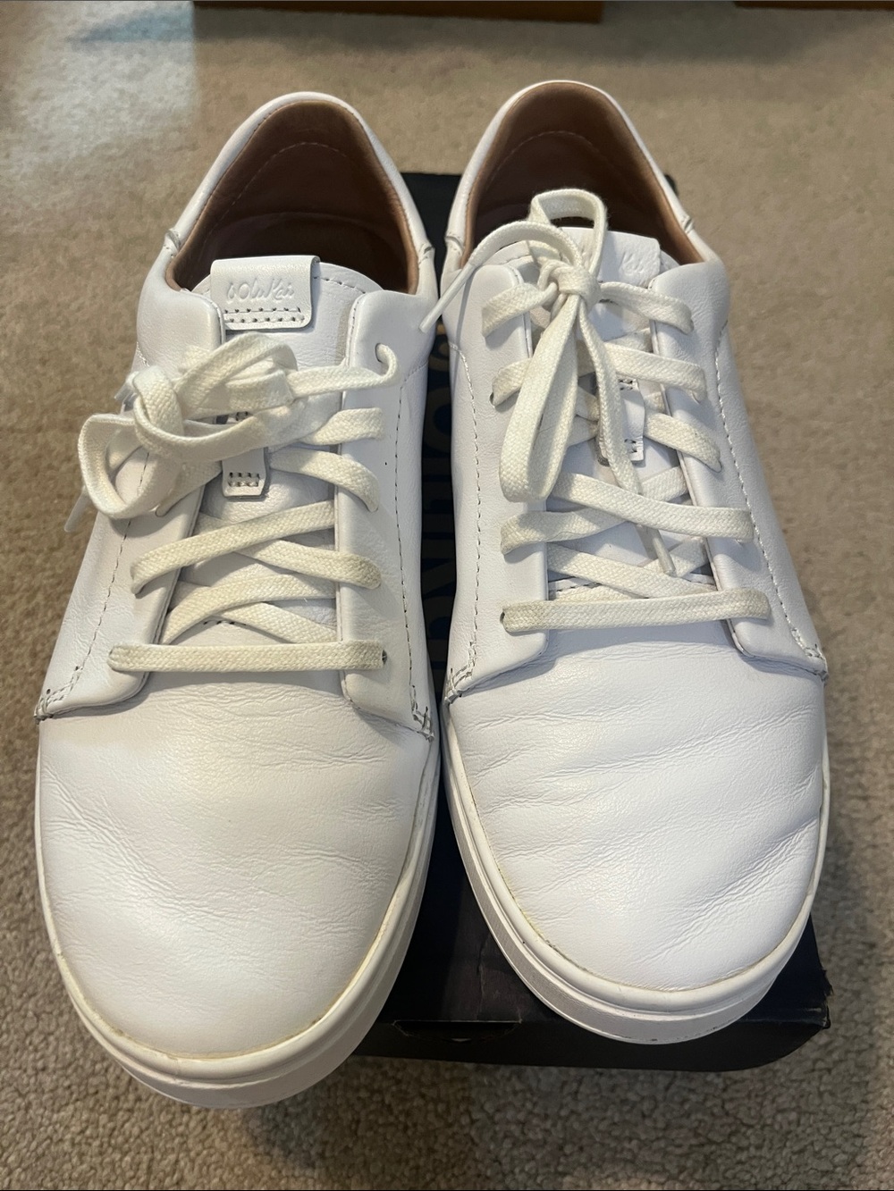 OLUKAI Pehuea Li 'ILI Women's White Leather Sneakers Drop-in Heel size 9